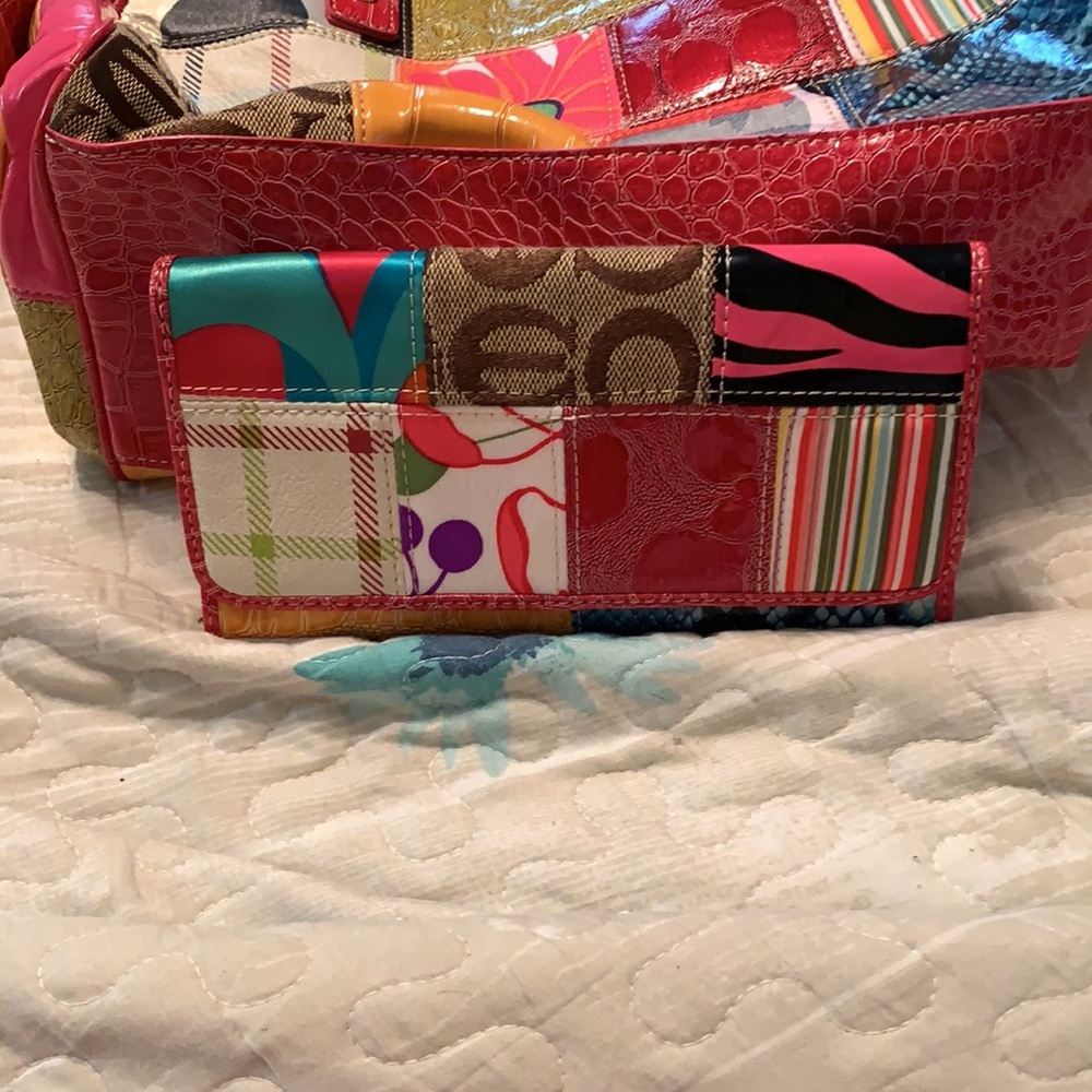 Patchwork bag and wallet. - Picture 4 of 9